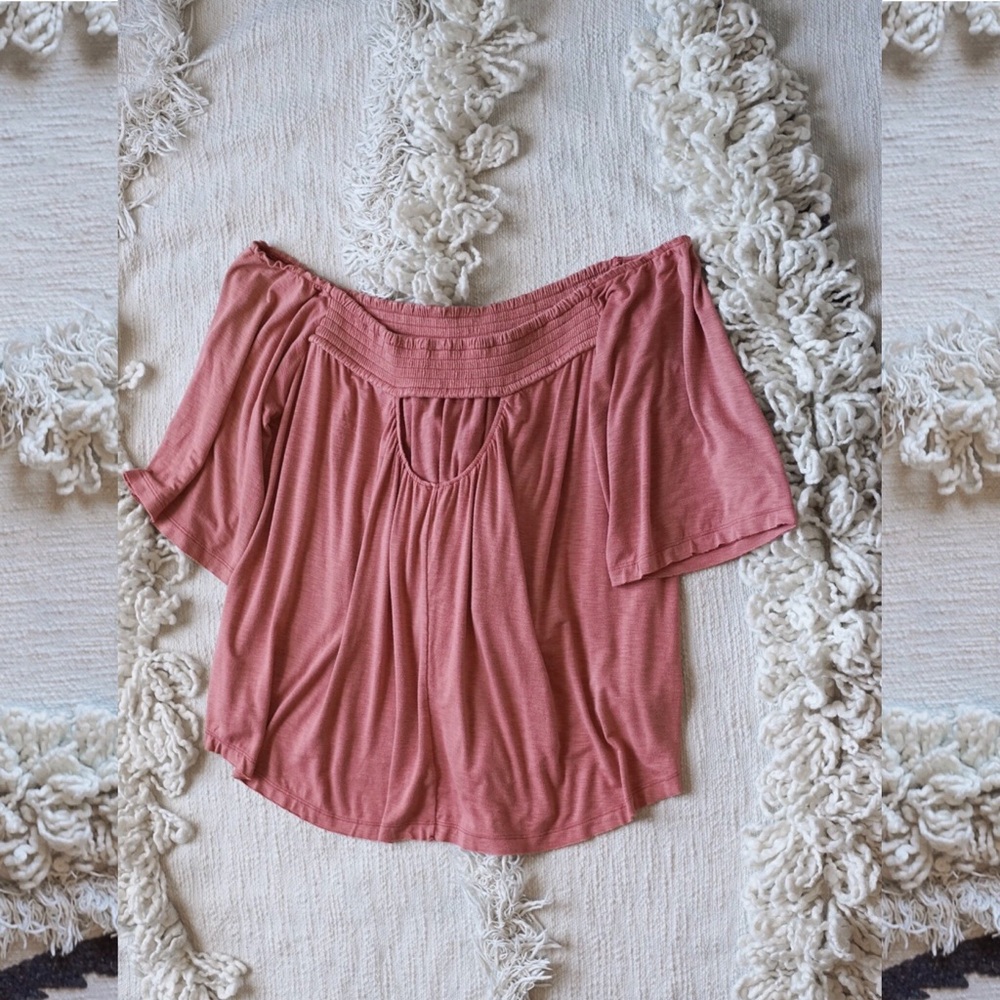 5 {for} 25 ✨ Pink AEO American Eagle Peasant Top